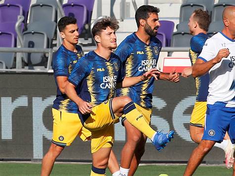 חימומים אחרונים בבלומפילד (אלן שיבר)