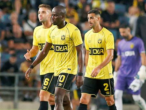 בית``ר ירושלים מגיעה מהמקום האחרון בטבלה, עם שלוש נקודות בלבד, כמו גם בני ריינה שמקדימה אותה בגלל הפרש שערים עדיף (אלן שיבר)