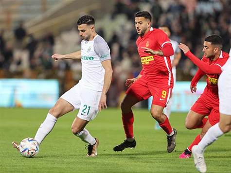 לחץ של אשדוד בדקות הראשונות של המשחק, עם התקפה שהסתיימה ממש על קצה הרחבה, בלי בעיטה לשער (לירון מולדובן)