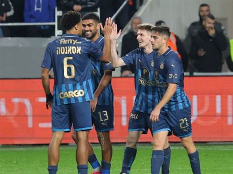 סיום בבלומפילד: מכבי ת``א העפילה לחצי גמר גביע המדינה עם 0:5 מוחץ על מכבי יפו מהליגה הלאומית. שחר, אבו פרחי, רביבו וסהיטי (צמד) חגגו. שלושה בישולים לדור פרץ<strong>&nbsp;</strong>(אודי ציטיאט)