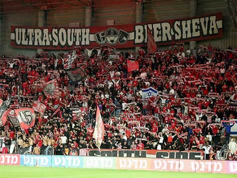 12,870 צופים וצופות ראו הערב קונצרט בבאר שבע (צילום: אלן שיבר)