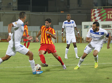 יופי של כדורגל כאן!