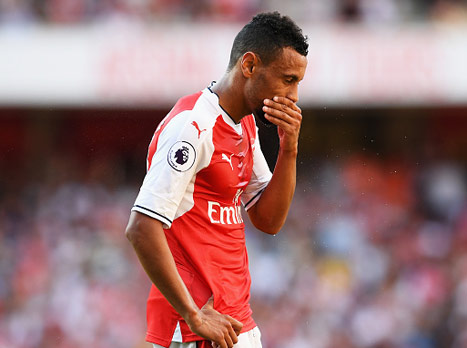 <P>מדובר בפעם הראשונה מאז 1953/1954 ששתי הקבוצות שסיימו במקומות הראשונים בעונה שעברה, מפסידות גם במחזור הפתיחה.</P>
<P>לא על כך דמיינו בארסנל ובלסטר</P>