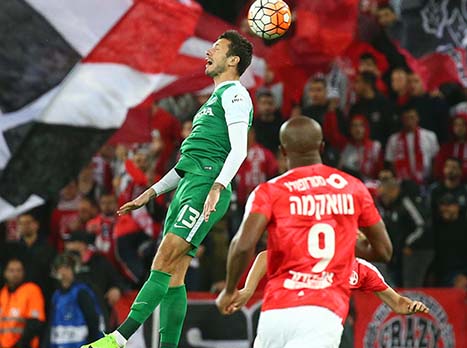 <STRONG>מלבד הבעיטה לקורה, מכבי חיפה מתקשה לסכן את ההגנה האדומה (דני מרון)</STRONG>