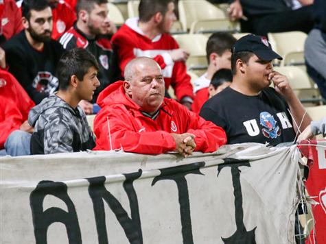 הקהל האדום מוכן (דני מרון)